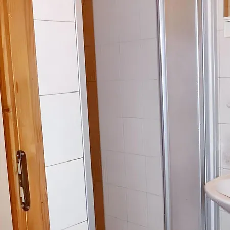 Maison Spacieuse Avec Jardin A Lathus-saint-remy, 160 M², Barbecue * Lathus-Saint-Remy