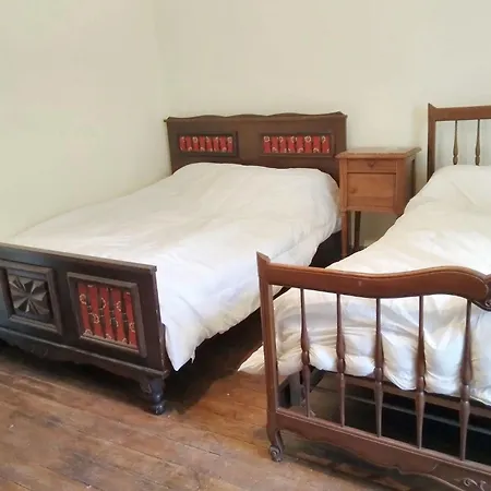 度假居 Maison spacieuse avec jardin à Lathus-Saint-Rémy, 160 m², barbecue *