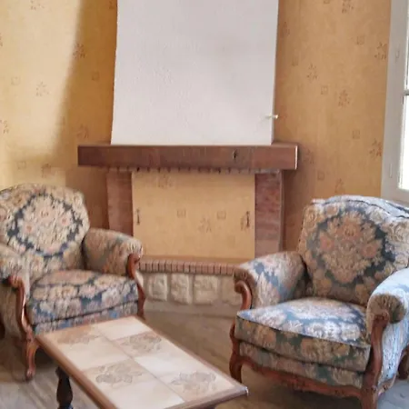 Maison Spacieuse Avec Jardin A Lathus-saint-remy, 160 M², Barbecue Дом отдыха Lathus-Saint-Remy