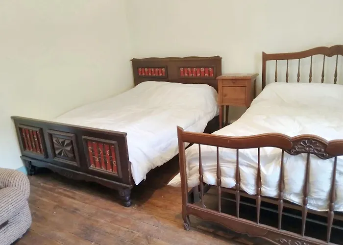 Nyaraló Maison Spacieuse Avec Jardin A Lathus-Saint-Remy, 160 M², Barbecue *