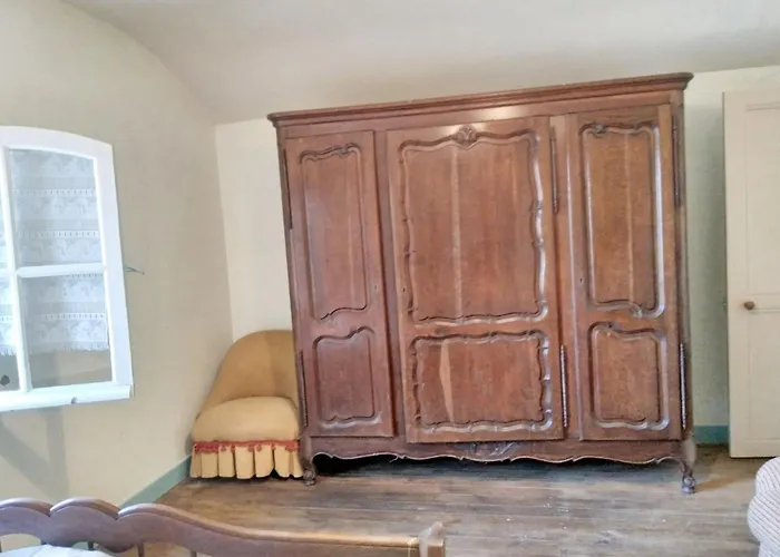 Nyaraló Maison Spacieuse Avec Jardin A Lathus-Saint-Remy, 160 M², Barbecue Lathus-Saint-Remy